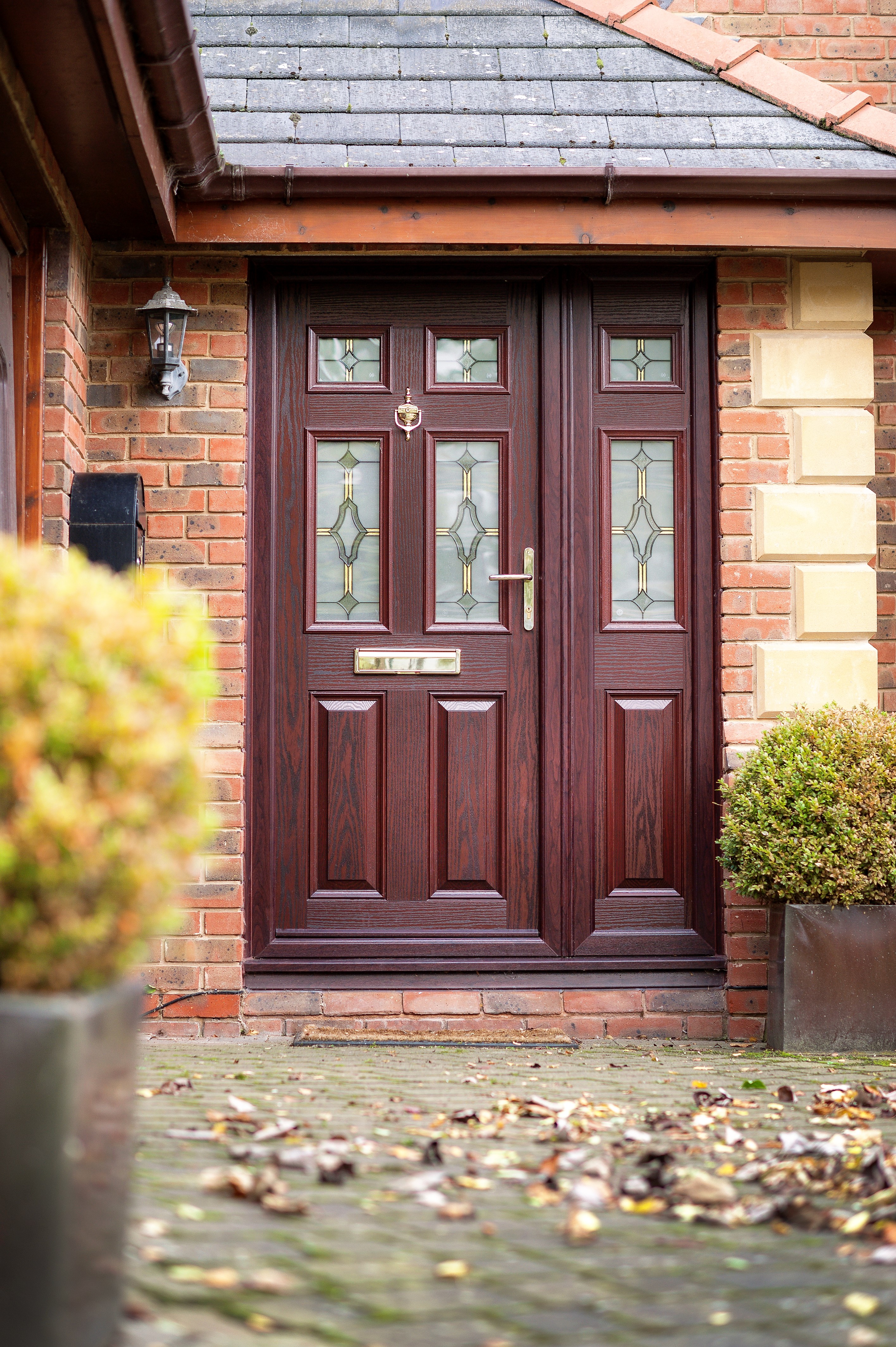Universal Plasicts Trade Windows